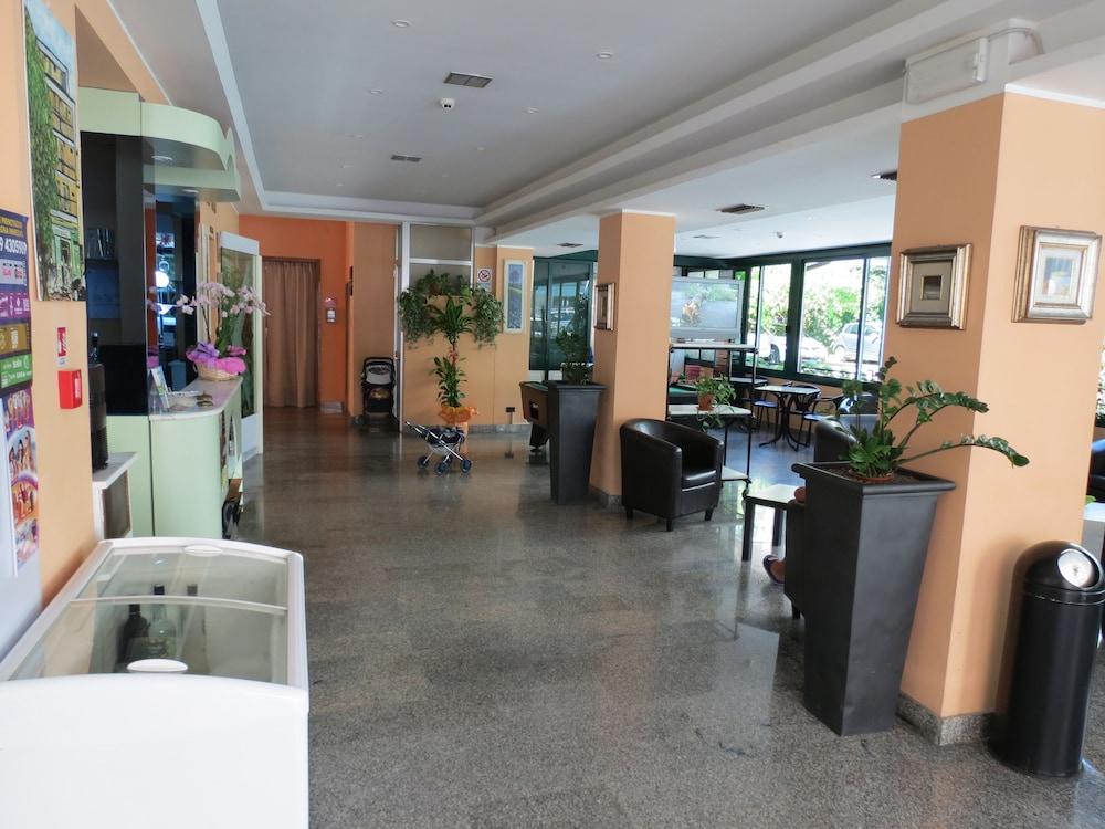 Hotel Gemini ริมินี ภายนอก รูปภาพ
