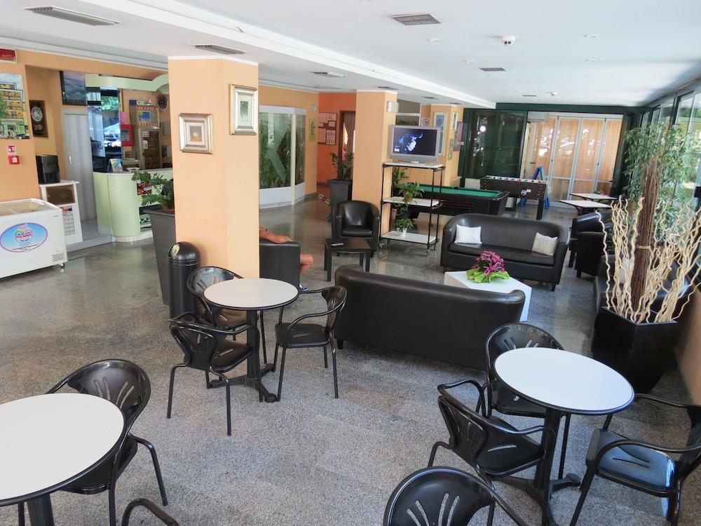 Hotel Gemini ริมินี ภายนอก รูปภาพ