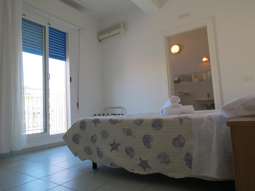 Hotel Gemini ริมินี ภายนอก รูปภาพ