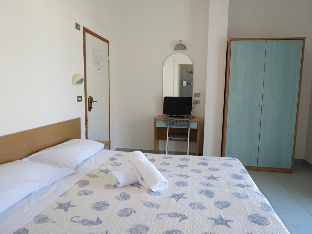 Hotel Gemini ริมินี ภายนอก รูปภาพ